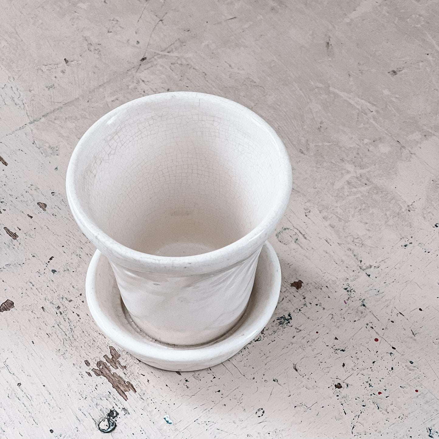 Creamy White Pottery Planter