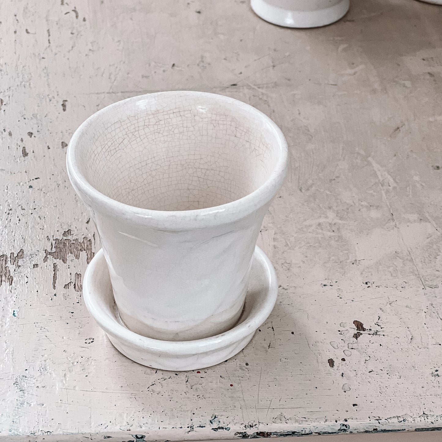 Creamy White Pottery Planter